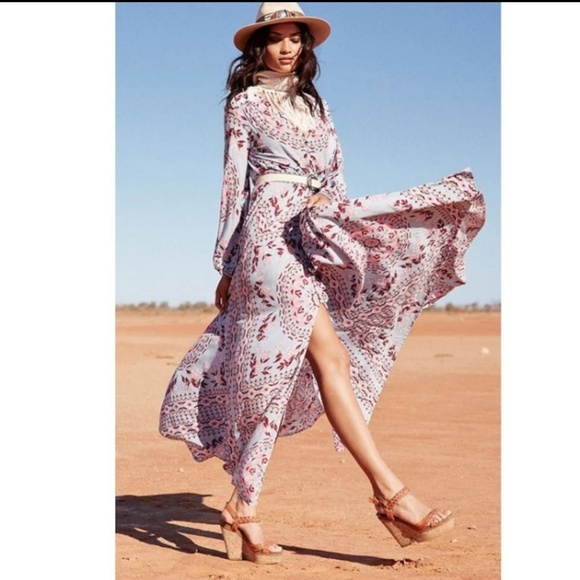 Dresses & Skirts - Blue and Pink Long Sleeve Dress